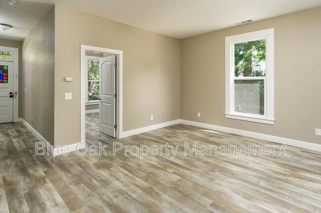 Foto del edificio - 1507 W 5th St