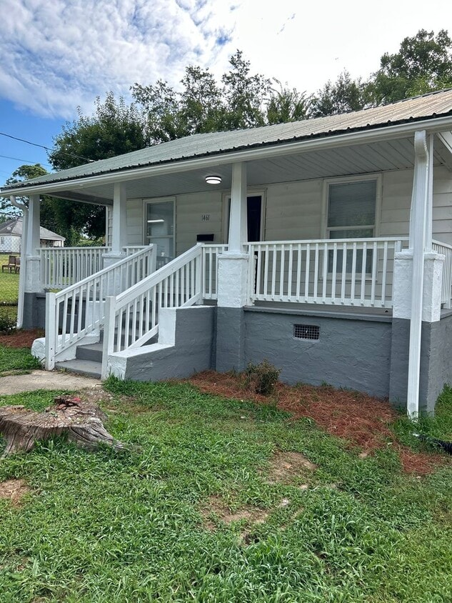 Primary Photo - 1461 Douglas St