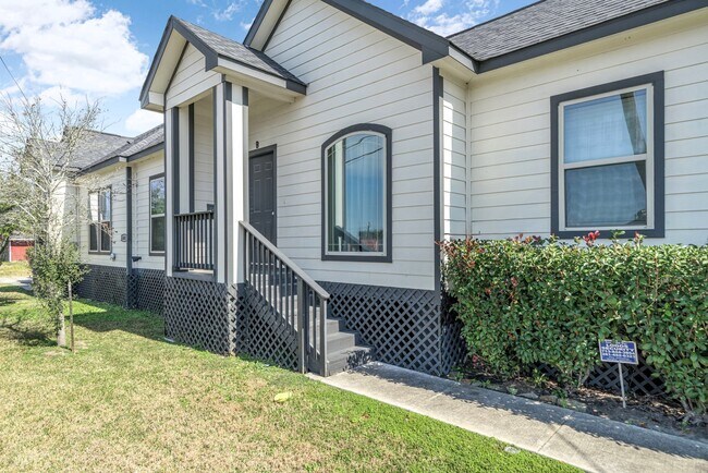 Building Photo - 4801 Wenda St