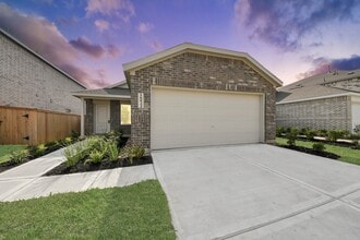 Building Photo - 16822 Spotted Oak Dr