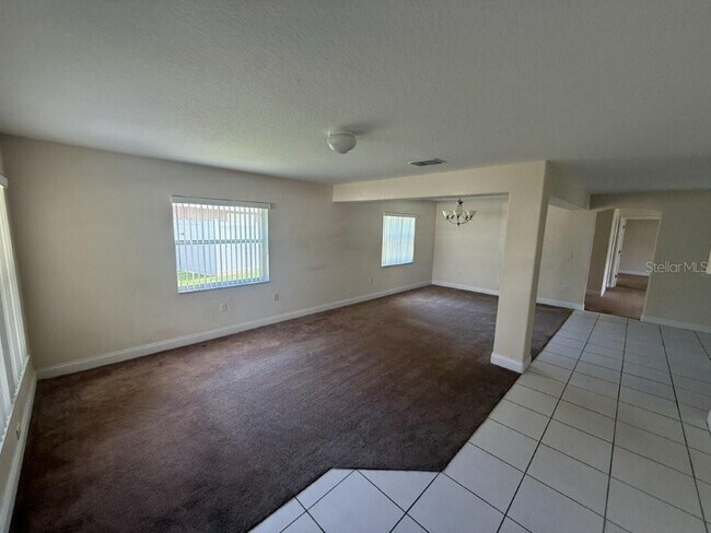 Foto del edificio - 960 Chase Ct