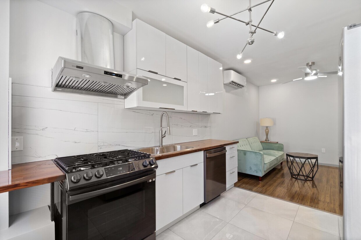 Foto principal - 232 1st St