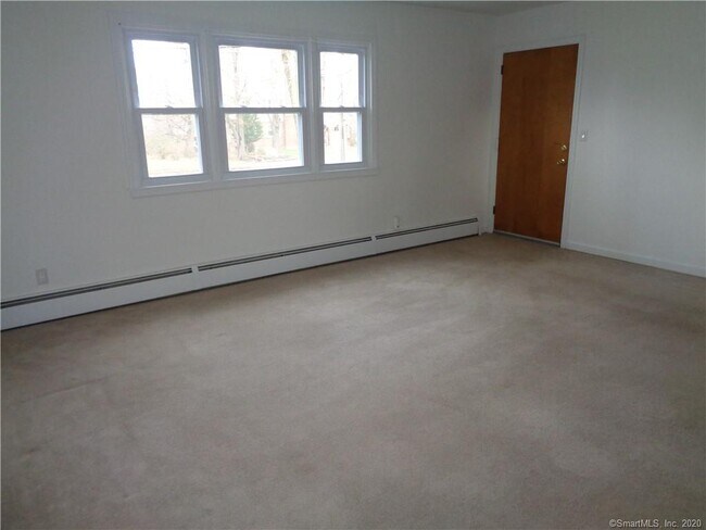 Foto del edificio - 450 E Center St