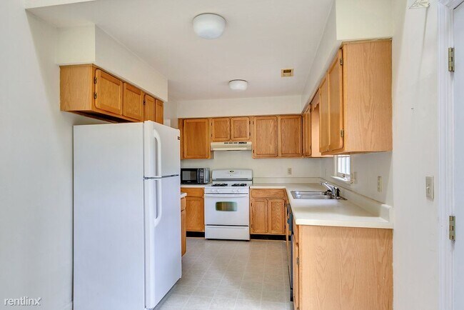 Building Photo - 2 br, 2.5 bath House - 1518 Minor Ridge Court