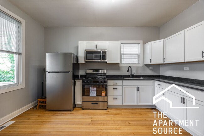 Foto del edificio - 3714 W Cortland St