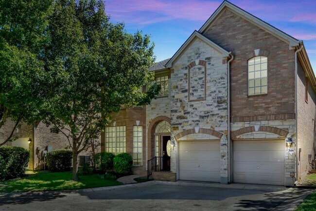 Building Photo - 11608 Spicewood Pkwy