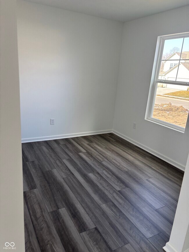 Building Photo - 2825 Moonstone St