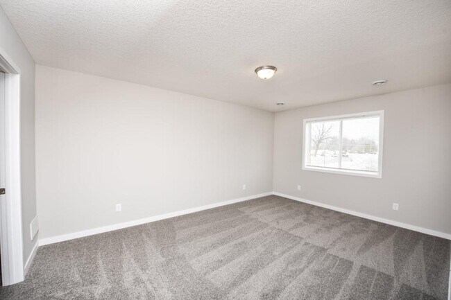 Foto del edificio - 11525 37th Ave SE