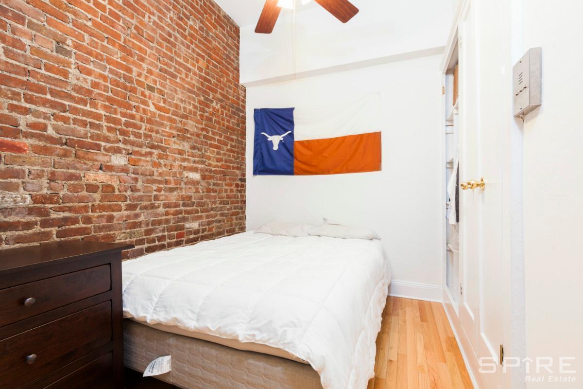 Foto del edificio - 309 E 18th St