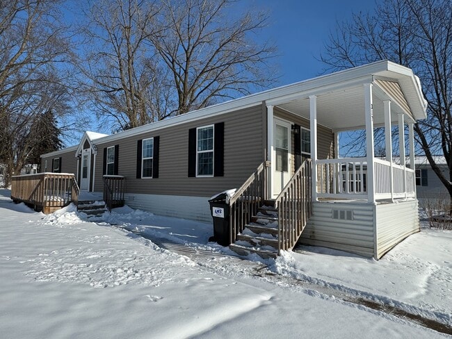 Foto del edificio - 317 22nd St NW