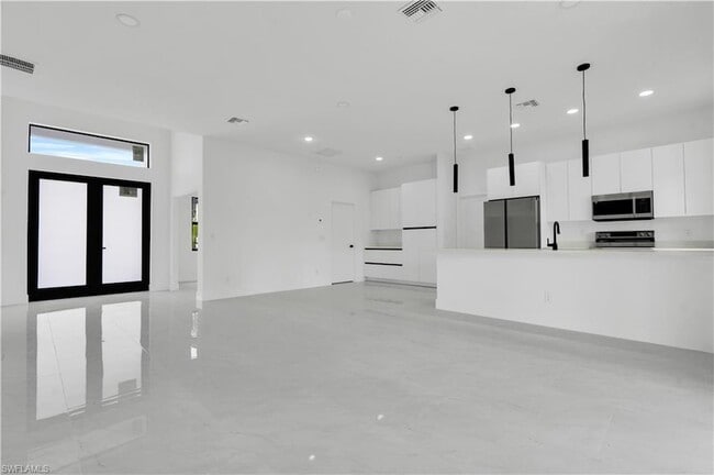 Building Photo - 2700 42nd St W