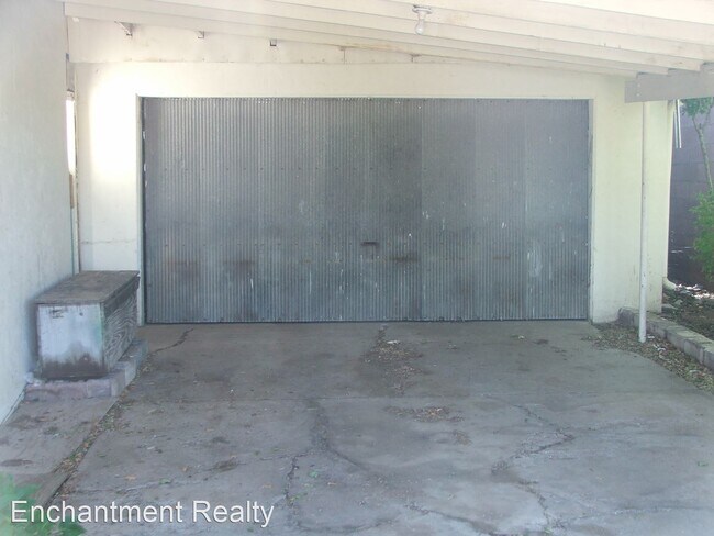 Foto del edificio - 2 br, 1 bath House - 2405 Yucca St