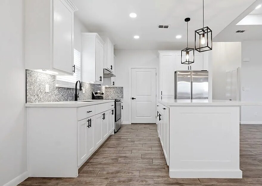 Building Photo - 208 Faith Dr