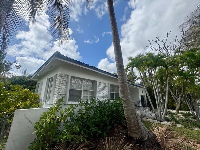 Foto del edificio - 100 SW 30th Rd