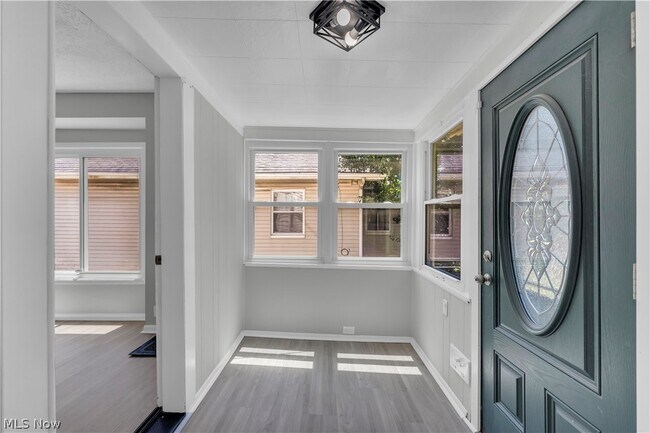 Foto del edificio - 1227 E 170th St