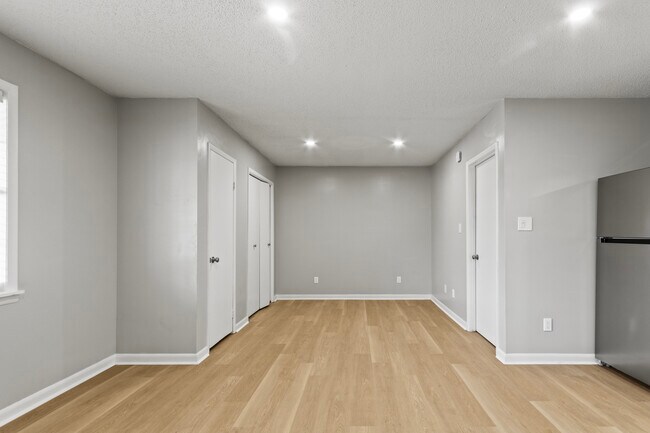 Foto del edificio - Swan Creek Apartments