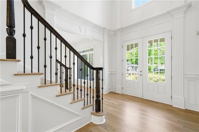 Building Photo - 6740 Castleton Dr NW