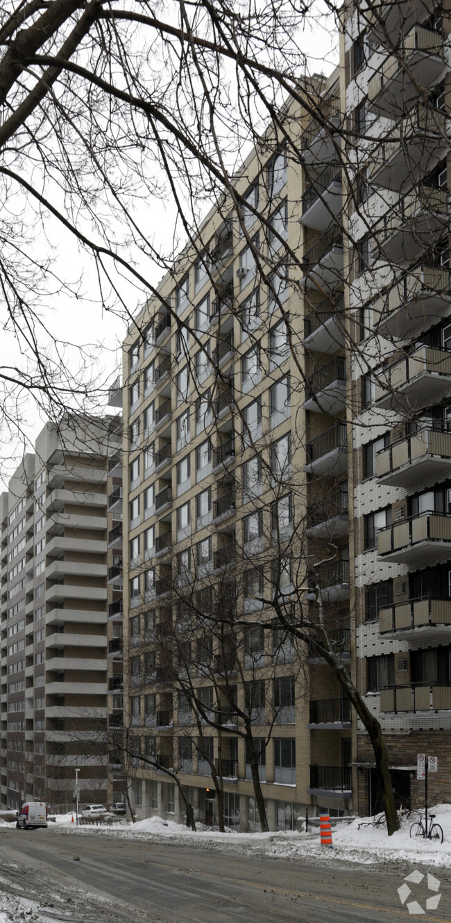 Photo du bâtiment - Mountain Place Apartments