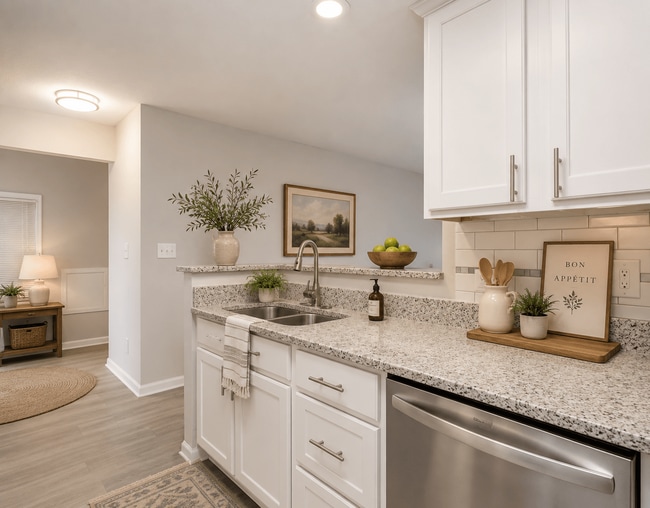 Building Photo - Willow Bend Apartments
