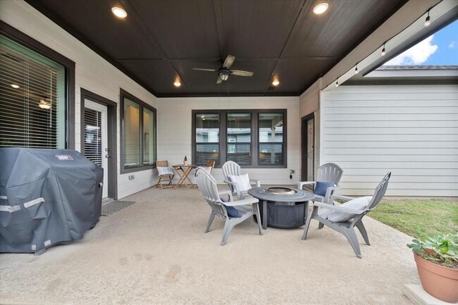 Building Photo - 18618 Parkland Square Pl