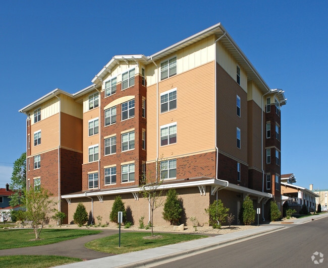Building Photo - Carty Heights