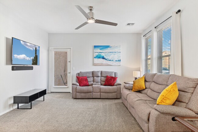 Living room - 7747 W Pipestone Pl