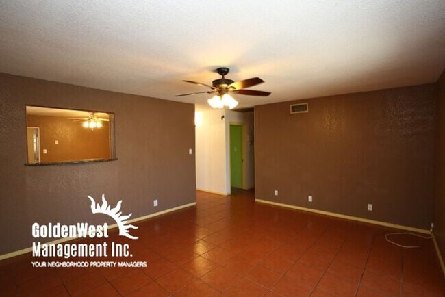 Building Photo - 109 N Prince Ln