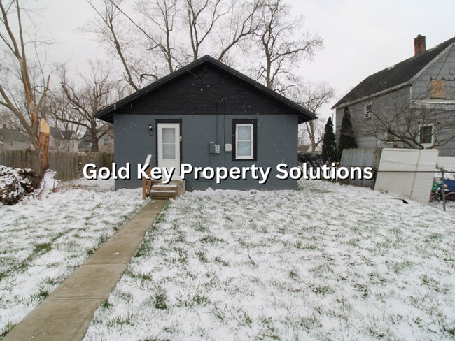 Foto del edificio - MUNCIE 2 BR 1 BA House with Main-Level Laundry and Shed (SECTION 8 APPROVED)