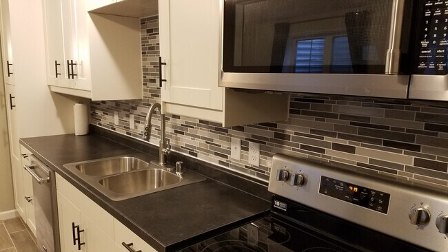 Foto del edificio - 2227 5th Ave S