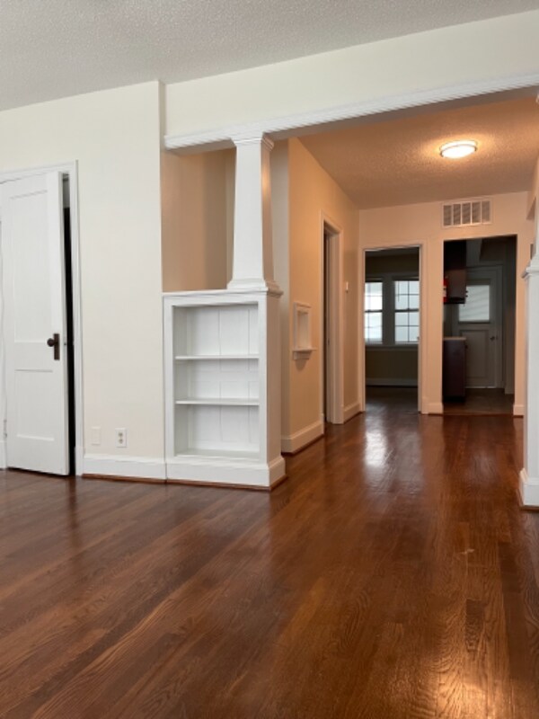 Foto del edificio - 4630 New Hampshire Ave NW