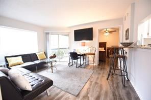 Building Photo - 18333 Roehampton Dr Apt 217