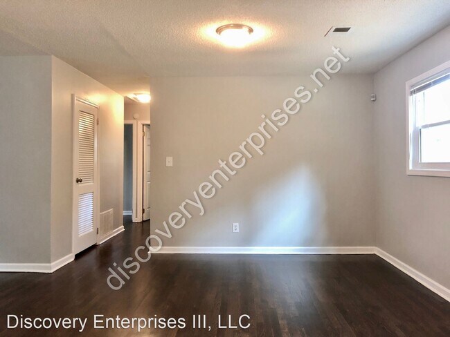 Building Photo - 3 br, 2 bath House - 1354 Heather Circle