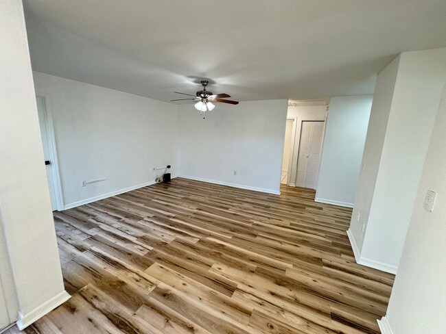 Foto del edificio - Cozy 2 Bedroom and 2 Bath Townhome in Kiss...