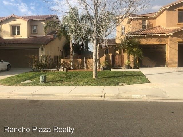 Foto del edificio - 4 br, 3 bath House - 136 Half Dome Way
