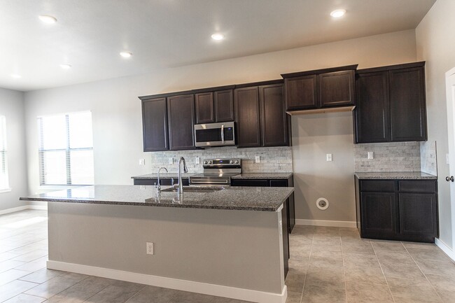 Foto del edificio - Pre-Leasing - 4 bed/2 bath Frenship School...