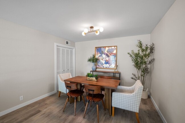 Foto del edificio - 621 Highland Park Dr