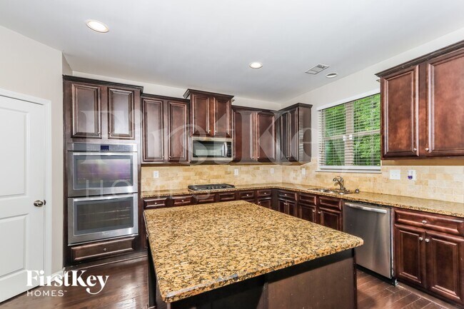 Foto del edificio - 356 Madison Grace Ave