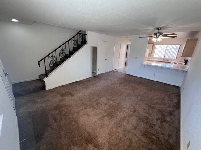 Building Photo - Nor Cal Realty, Inc - 2 bedroom 1.5 bath T...