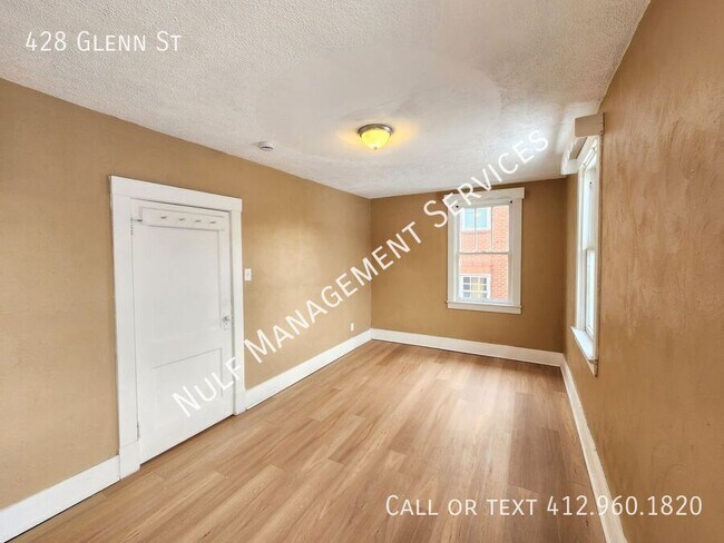 Foto del edificio - 428 Glenn St