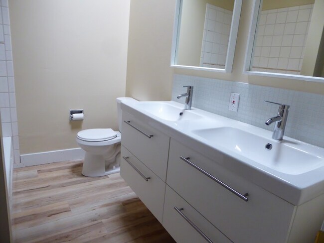 Foto del edificio - 2933 Carmel St