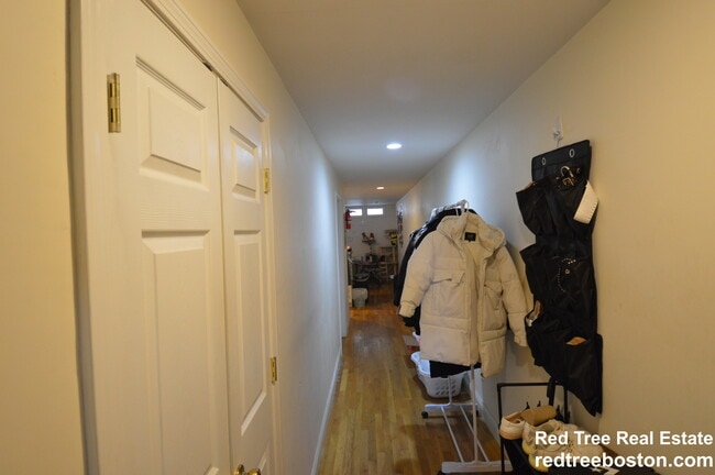 Building Photo - 56 Egmont St