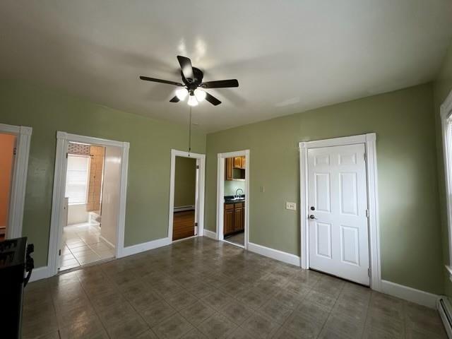 Foto del edificio - 362 Lonsdale Ave