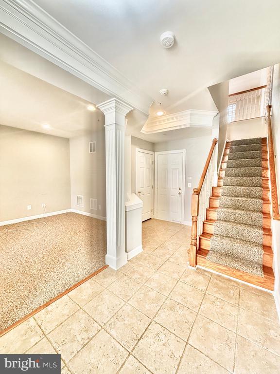 Building Photo - 456 Ferdinand Day Dr