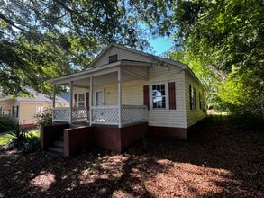 Building Photo - 1311 Shelby Rd