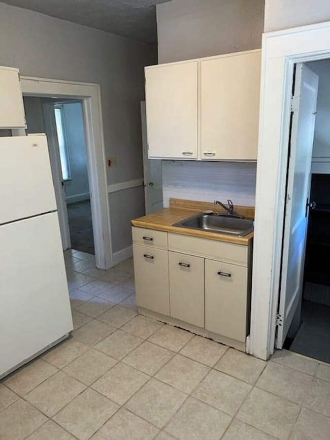 Foto del edificio - 660 Taylor Ave