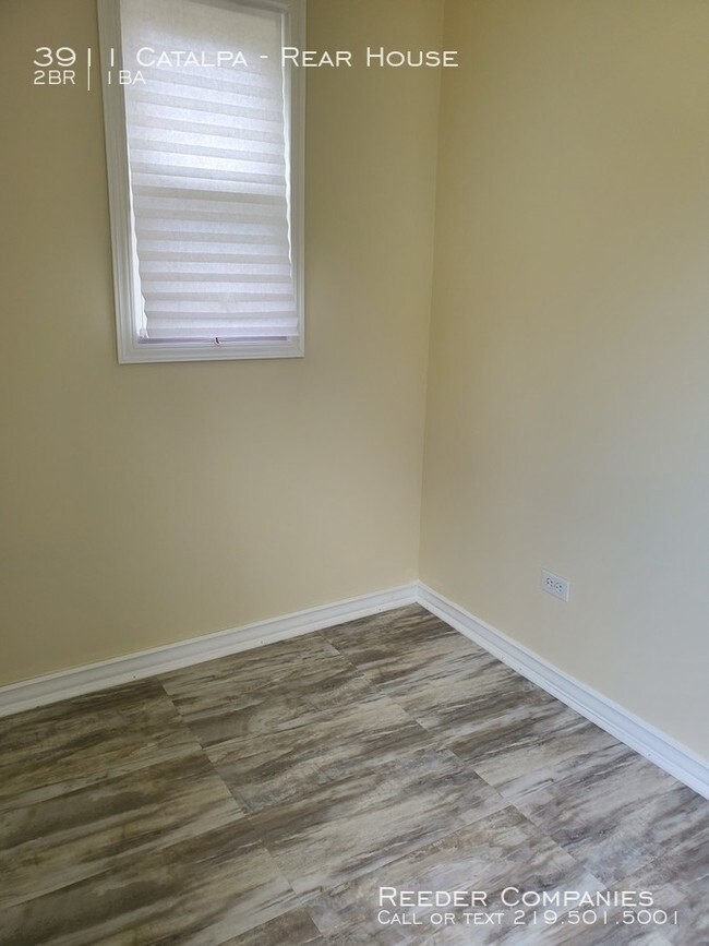 Foto del edificio - 3911 Catalpa St