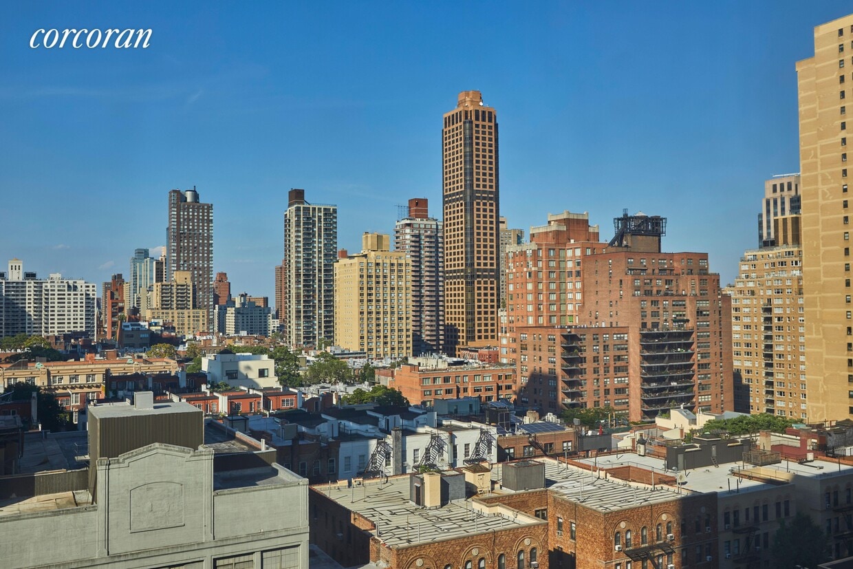 Primary Photo - 301 E 79th St