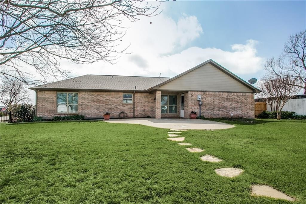 Primary Photo - 8713 Highpoint Dr