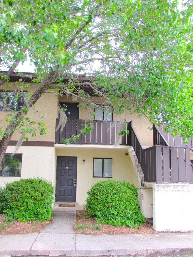 Primary Photo - Dovefield