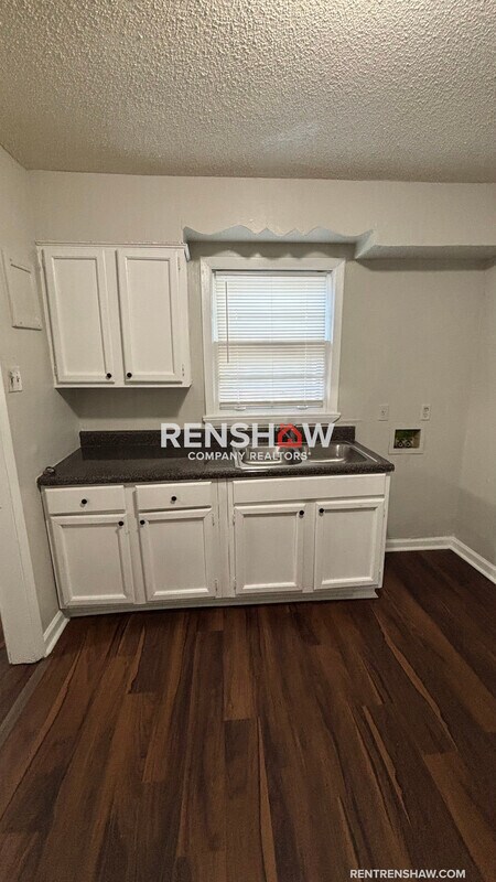 Foto del edificio - 2292 Redwood Ave